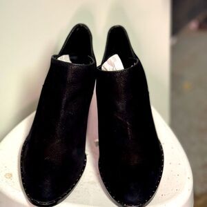 Antonio Melani women black heels size 8 good condition